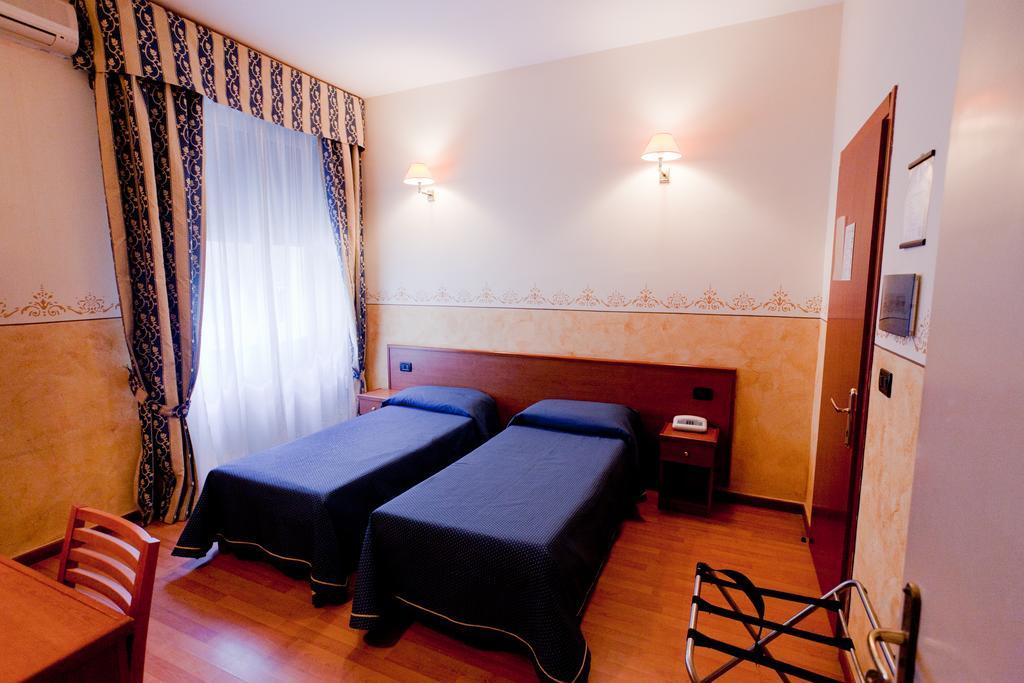 Hotel Lungomare Реджо-ди-Калабрия Экстерьер фото